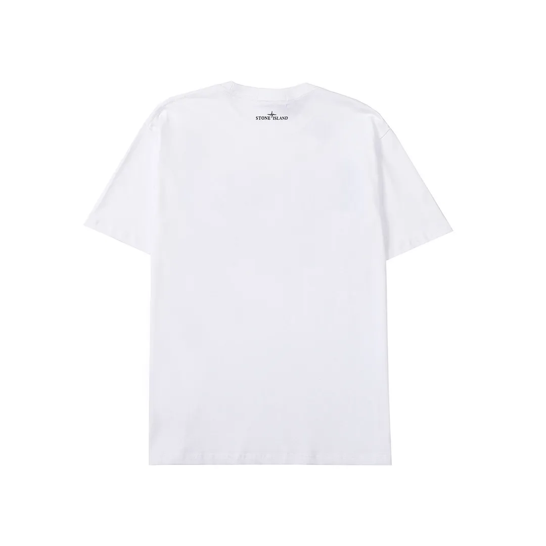 W615#P110💰 [Stone lsland/Stone Island summer new short-sleeved T-shirt with big compass print on the chest] ⚠️[Original creation with high control of details] - Made of 260 grams of combed cotton with 32-count double yarn, soft and comfortable to the touch, sweat-absorbent and breathable. - Simple, basic and versatile style, original quality, the first choice for couples. - Made in a large factory, four needles and five threads on the shoulder, neatly arranged, high quality workmanship. - Same style for men and women. Very versatile, one piece for everyone, details are clearly visible. Color: Black White Size: M L
